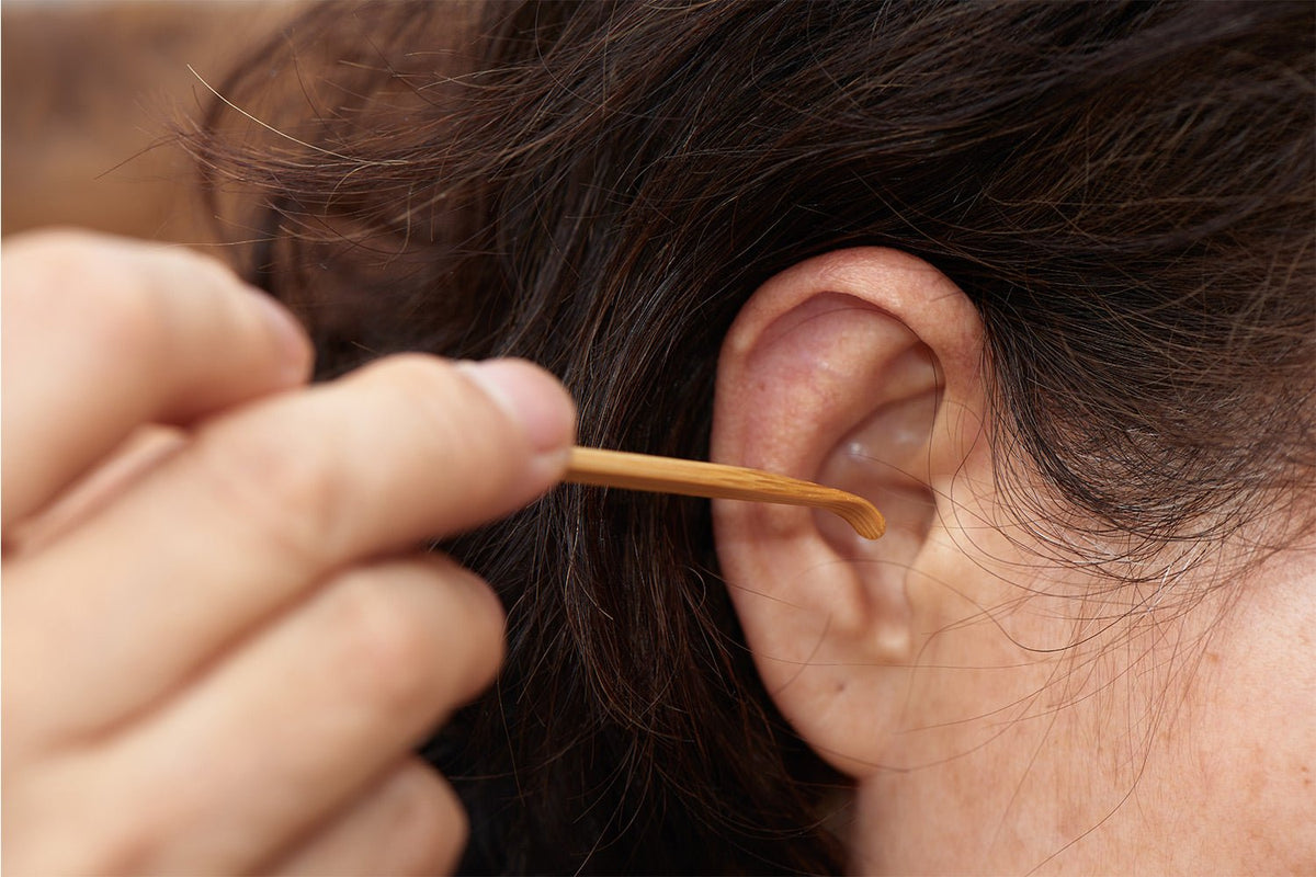 Pourquoi est-ce que je tousse quand je me nettoie les oreilles ?