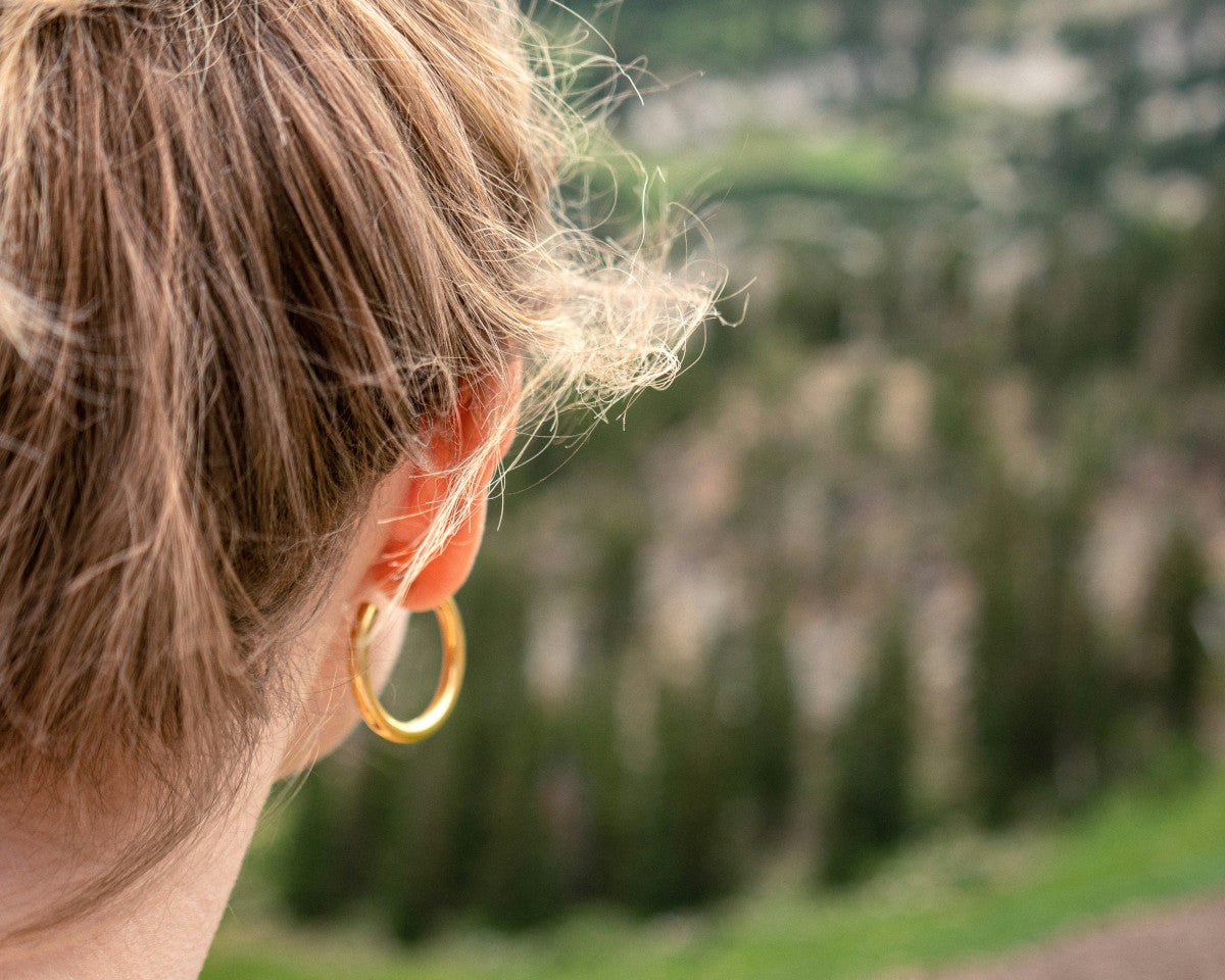 Elehear ou Jabra : quelle marque d’aides auditives choisir pour une perte auditive légère à modérée ?