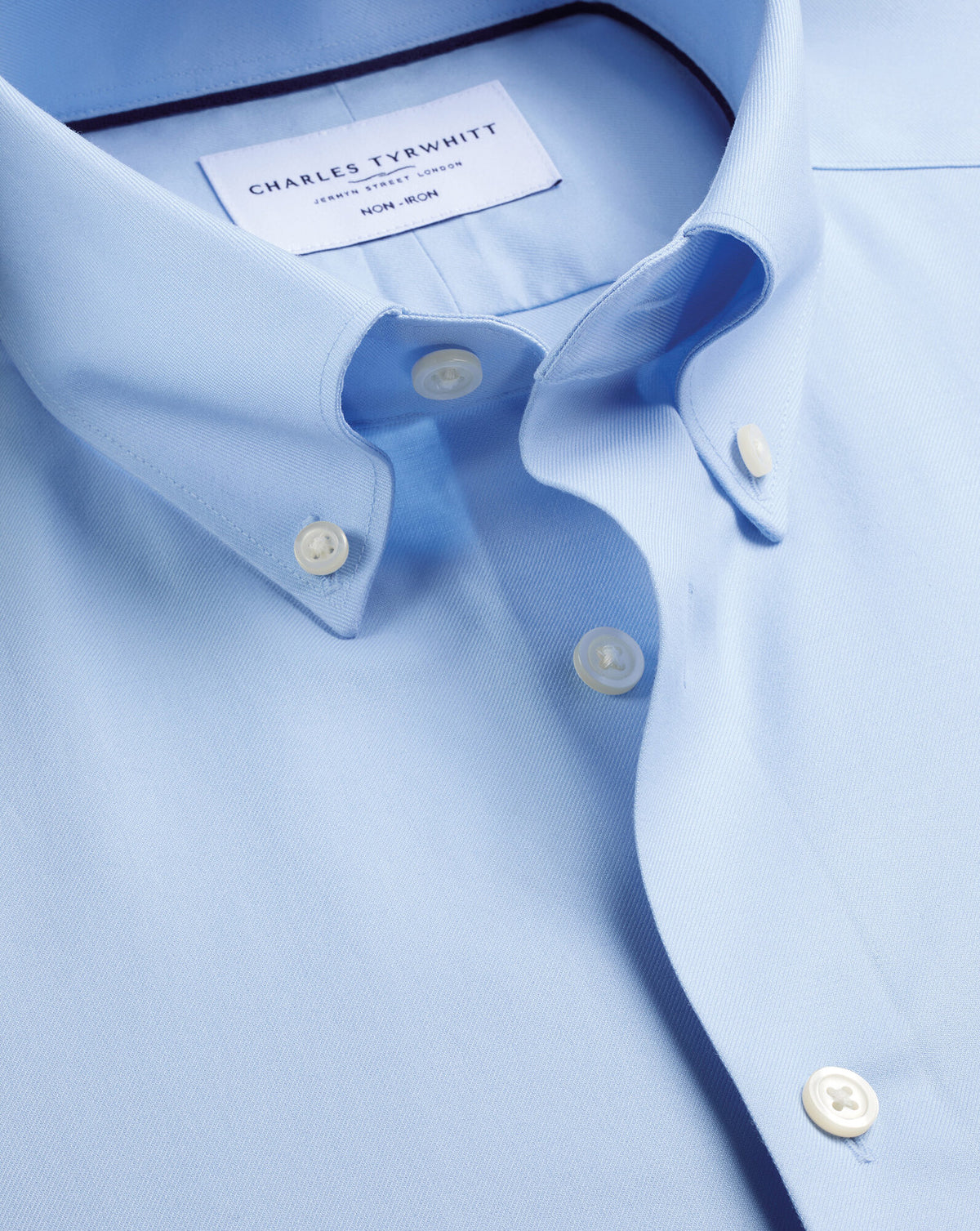 Chemise twill col boutonné sans repassage – Bleu ciel