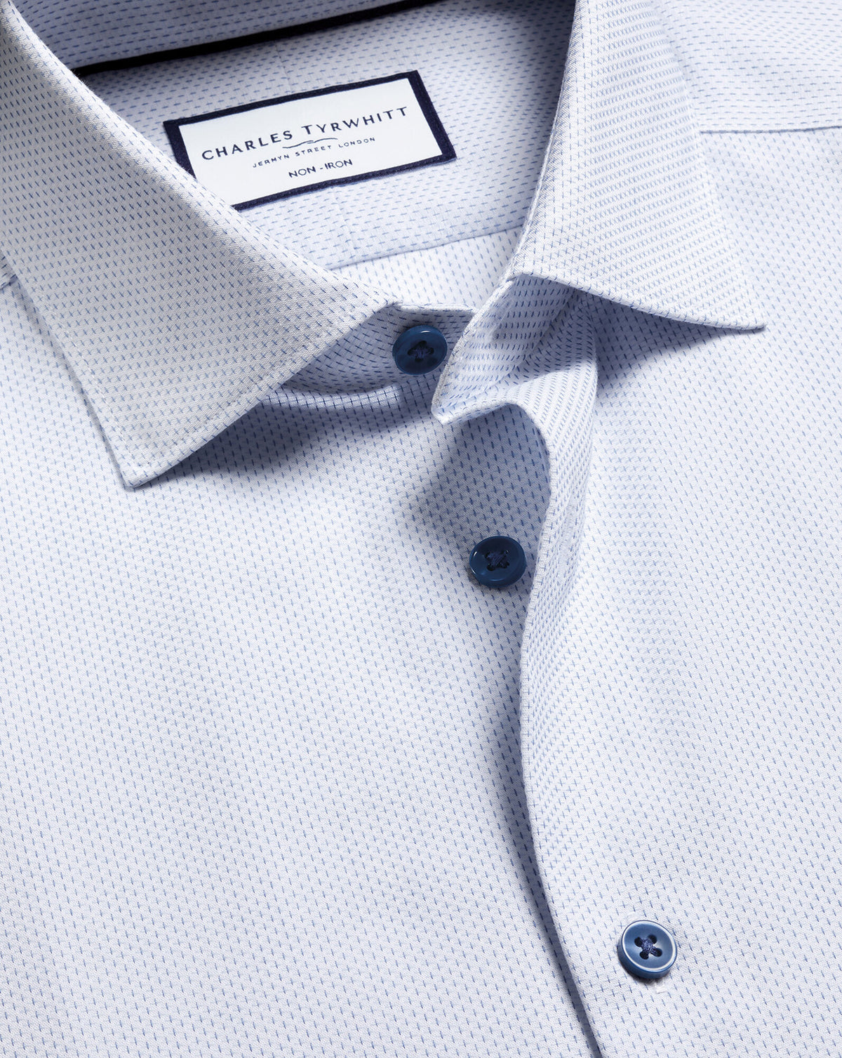 Chemise stretch texturée sans repassage – Blanc et bleu ciel